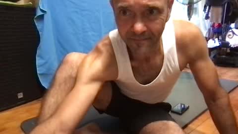 Snapshot of pierrohhh chatting on June 30, 6:47 am pierrohhh online show from June 30, 6:47 am