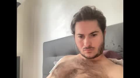 Snapshot of pierrot462900 chatting on October 10, 8:13 am pierrot462900 online show from October 10, 8:13 am