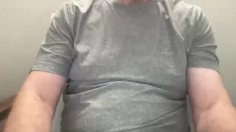 Snapshot of pika128689 chatting on October 19, 6:41 pm pika128689 online show from October 19, 6:41 pm