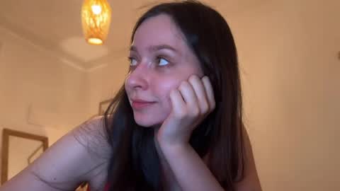 Snapshot of pileacadieri__ chatting on May 18, 10:37 pm Trisha online show from May 18, 10:37 pm