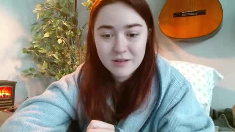 PilloGoddess online show from November 8, 7:19 am