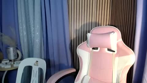 Snapshot of pinay_chloex chatting on July 19, 10:41 am CHLOE online show from July 19, 10:41 am