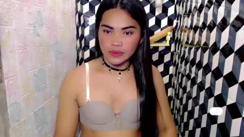 pinay_cristine online show from May 24, 11:59 am