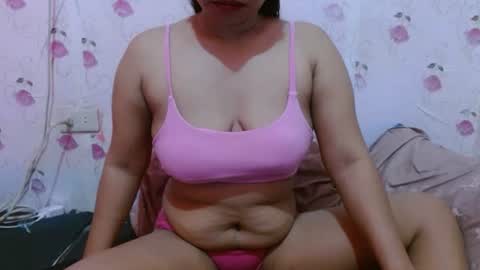 Snapshot of pinay_hot_mama005 chatting on March 2, 9:21 pm pinay_hot_mama005 online show from March 2, 9:21 pm