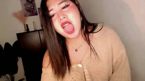 Ivy Morningstar online show from May 22, 1:57 am