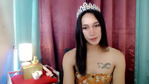 Snapshot of pinay_lucy chatting on April 24, 2:14 am lucyLove online show from April 24, 2:14 am