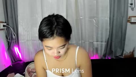 Snapshot of pinay_pleaseme chatting on May 17, 4:54 am pinay_pleaseme online show from May 17, 4:54 am