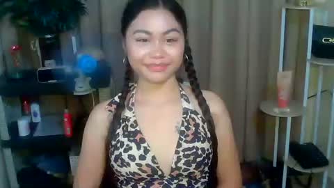 pinay_rosee online show from April 2, 12:36 pm