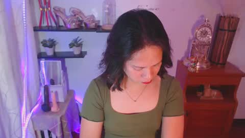 Snapshot of pinay_shawnx chatting on February 27, 10:42 pm pinay_shawnx online show from February 27, 10:42 pm