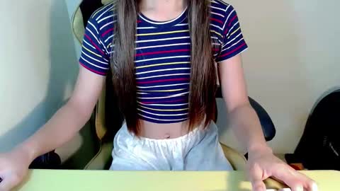 Snapshot of pinayjen chatting on February 6, 11:32 am pinayjen online show from February 6, 11:32 am