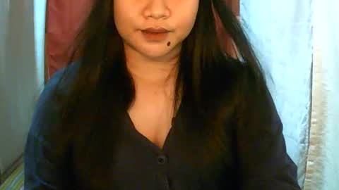 Snapshot of pinayjona chatting on December 25, 12:58 pm pinayjona online show from December 25, 12:58 pm