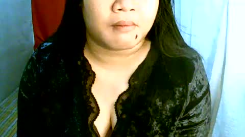Snapshot of pinayjona chatting on June 27, 12:22 pm pinayjona online show from June 27, 12:22 pm