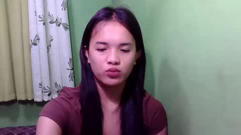 Snapshot of pinaymorena_rhowe chatting on December 7, 2:35 pm pinaymorena_rhowe online show from December 7, 2:35 pm