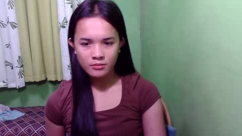 Snapshot of pinaymorena_rhowe chatting on December 8, 3:00 am pinaymorena_rhowe online show from December 8, 3:00 am