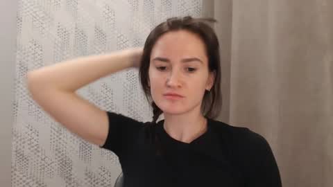 Snapshot of pineapple__mood chatting on January 25, 7:28 pm online show from January 25, 7:28 pm