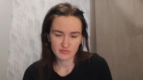 Snapshot of pineapple__mood chatting on February 2, 8:24 am online show from February 2, 8:24 am