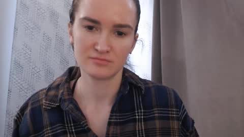 Snapshot of pineapple__mood chatting on February 27, 10:04 am online show from February 27, 10:04 am
