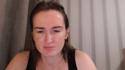 Snapshot of pineapple__mood chatting on September 19, 4:51 pm online show from September 19, 4:51 pm