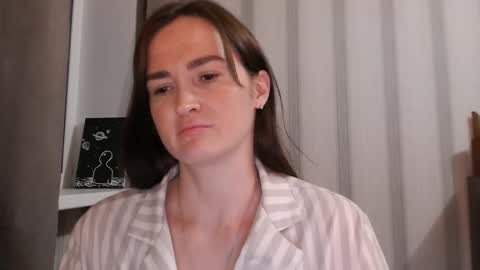 Snapshot of pineapple__mood chatting on September 20, 6:31 pm online show from September 20, 6:31 pm