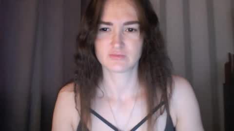 Snapshot of pineapple__mood chatting on September 28, 6:52 am online show from September 28, 6:52 am