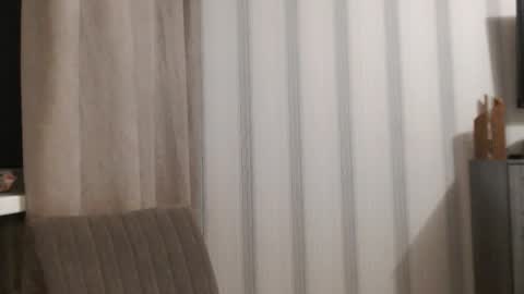 Snapshot of pineapple__mood chatting on October 4, 7:12 pm online show from October 4, 7:12 pm
