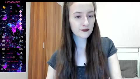 pingviluly online show from December 15, 11:36 am