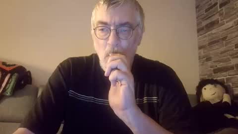 Michael online show from December 17, 7:31 pm