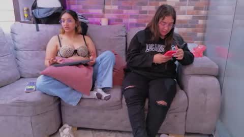 pink_as online show from June 30, 6:20 pm
