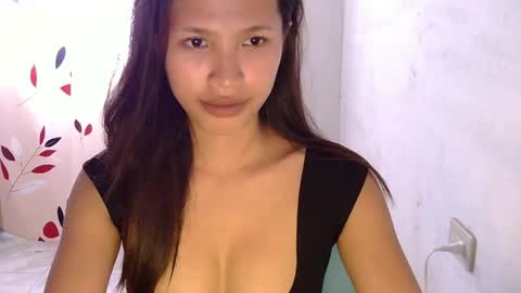 Snapshot of pink_bubbles011 chatting on May 19, 5:03 am pink_bubbles011 online show from May 19, 5:03 am