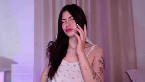 Snapshot of pinkarg chatting on January 5, 5:30 am - online show from January 5, 5:30 am