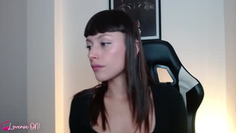 Emily online show from December 3, 1:08 am