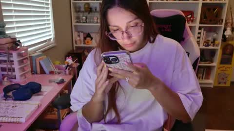 Snapshot of pinkcheetodomain chatting on September 21, 4:08 pm pinkcheetodomain online show from September 21, 4:08 pm