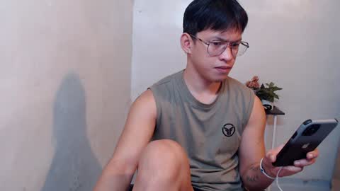 Snapshot of pinkcock_froi chatting on January 3, 2:32 am froi online show from January 3, 2:32 am