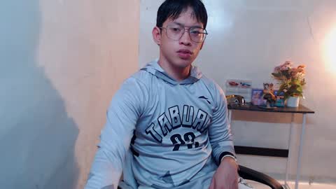 Snapshot of pinkcock_froi chatting on January 5, 10:21 am froi online show from January 5, 10:21 am