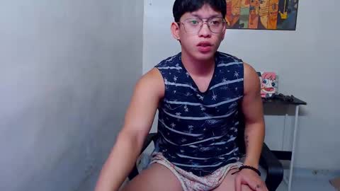 Snapshot of pinkcock_froi chatting on February 10, 1:35 am froi online show from February 10, 1:35 am