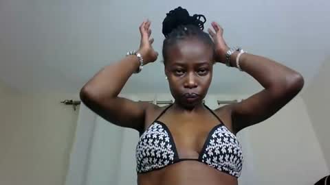 Snapshot of pinkie_ponny chatting on February 23, 4:50 am Pinkie online show from February 23, 4:50 am