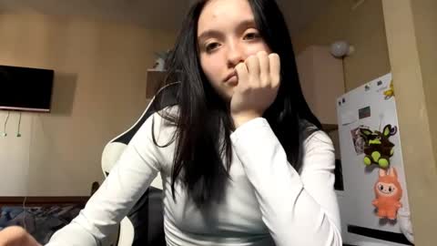 Snapshot of pinkiegiantonio chatting on April 25, 7:44 am Aria online show from April 25, 7:44 am