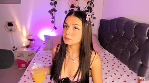 Sarah .. online show from December 19, 7:18 pm