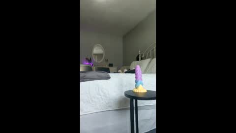 Lacey online show from February 1, 7:45 pm