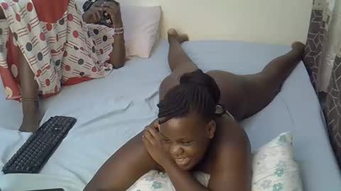Snapshot of pinky_ebony1 chatting on October 16, 7:48 pm pinky online show from October 16, 7:48 pm