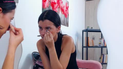 pinky_f00x online show from February 26, 7:35 pm