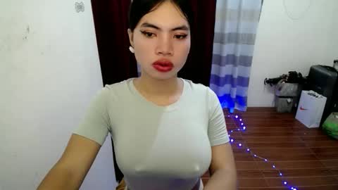 Snapshot of pinky_pussybobby69 chatting on June 2, 8:44 pm Tina online show from June 2, 8:44 pm