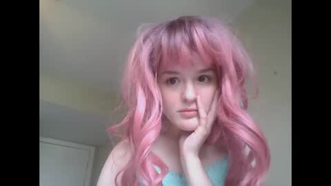 Snapshot of pinkykittykat chatting on April 13, 5:51 pm pinkykittykat online show from April 13, 5:51 pm