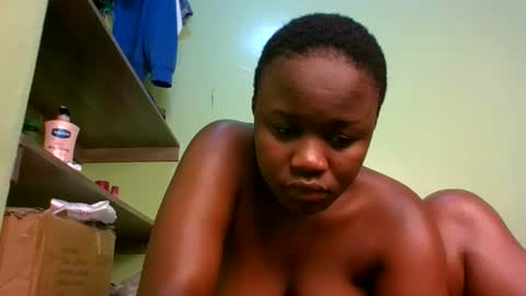 Snapshot of pinkylips_ebony chatting on June 14, 5:26 pm pinky online show from June 14, 5:26 pm