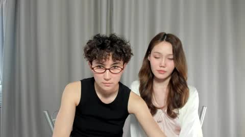 Li long hair and Ru short hair online show from May 7, 10:20 am