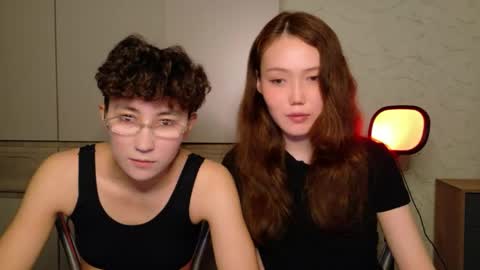 Li long hair and Ru short hair online show from May 27, 6:38 pm