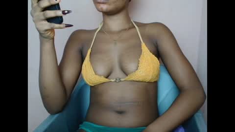 pinkyxxpussy online show from March 4, 8:04 pm