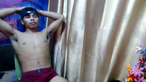 Snapshot of pinoy_fuckboy69 chatting on March 26, 12:44 pm pinoy_fuckboy69 online show from March 26, 12:44 pm