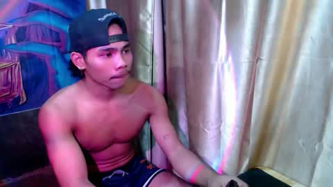 Snapshot of pinoy_fuckboy69 chatting on March 30, 5:25 pm pinoy_fuckboy69 online show from March 30, 5:25 pm