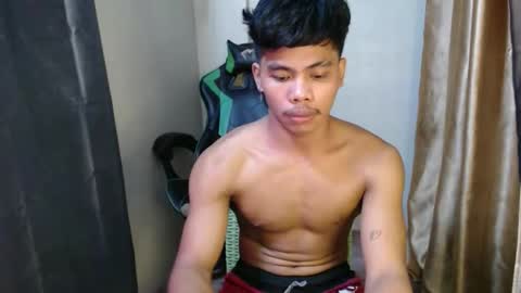 Snapshot of pinoy_fuckboy69 chatting on April 9, 12:10 am pinoy_fuckboy69 online show from April 9, 12:10 am